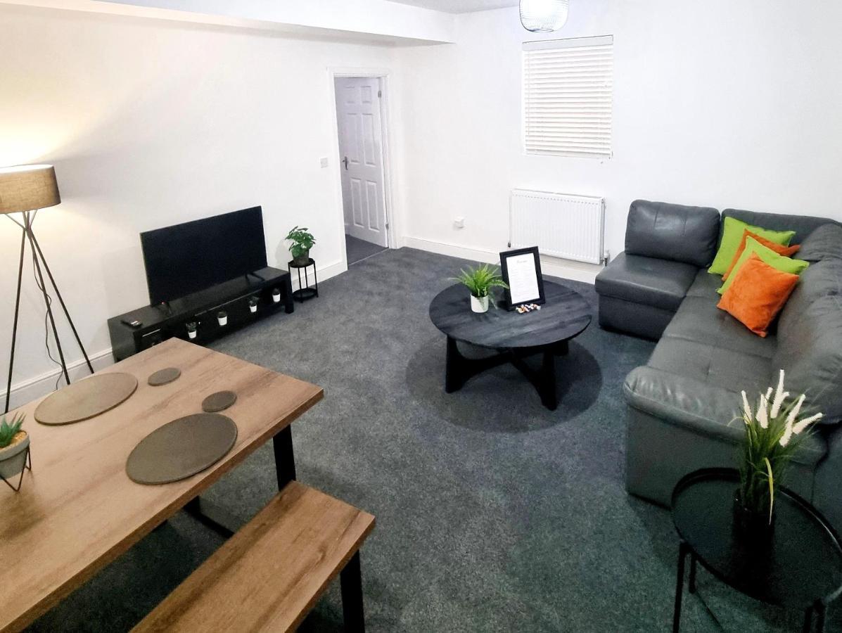 Stylish 2 Bed Apartment With Free Parking, Wifi Colchester Ngoại thất bức ảnh